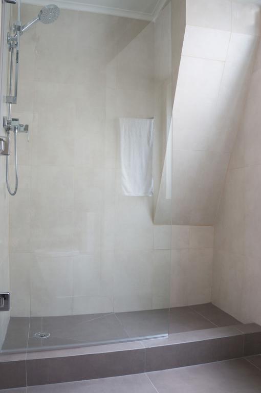 Beautiful Studio In Historic Alfama Лиссабон Номер фото