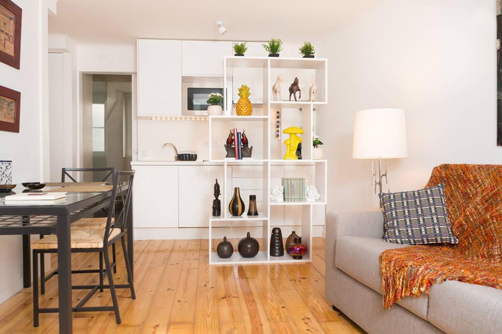 Beautiful Studio In Historic Alfama Лиссабон Номер фото