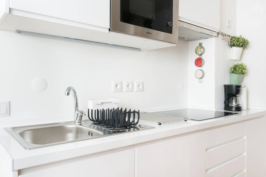 Beautiful Studio In Historic Alfama Лиссабон Номер фото
